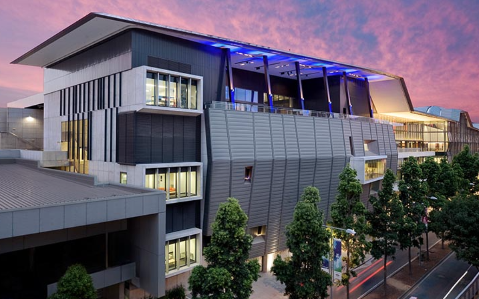 Brisbane fire conference makes 65% rebook