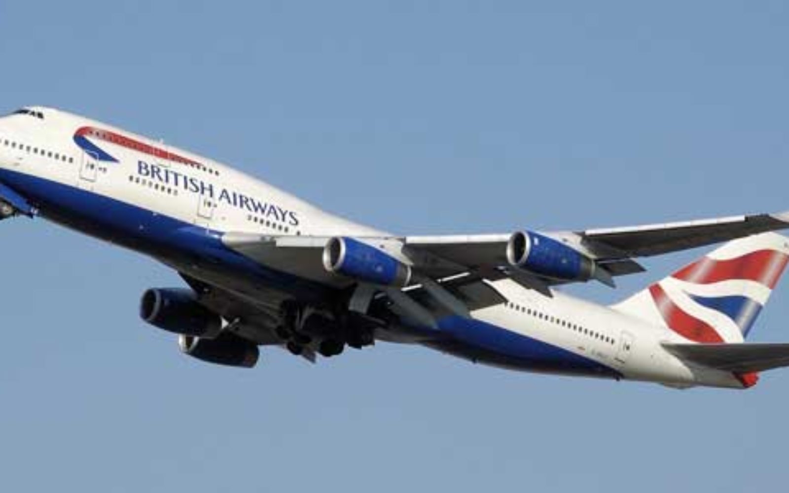 Electronic devices banned on some UK-bound flights: are you affected?