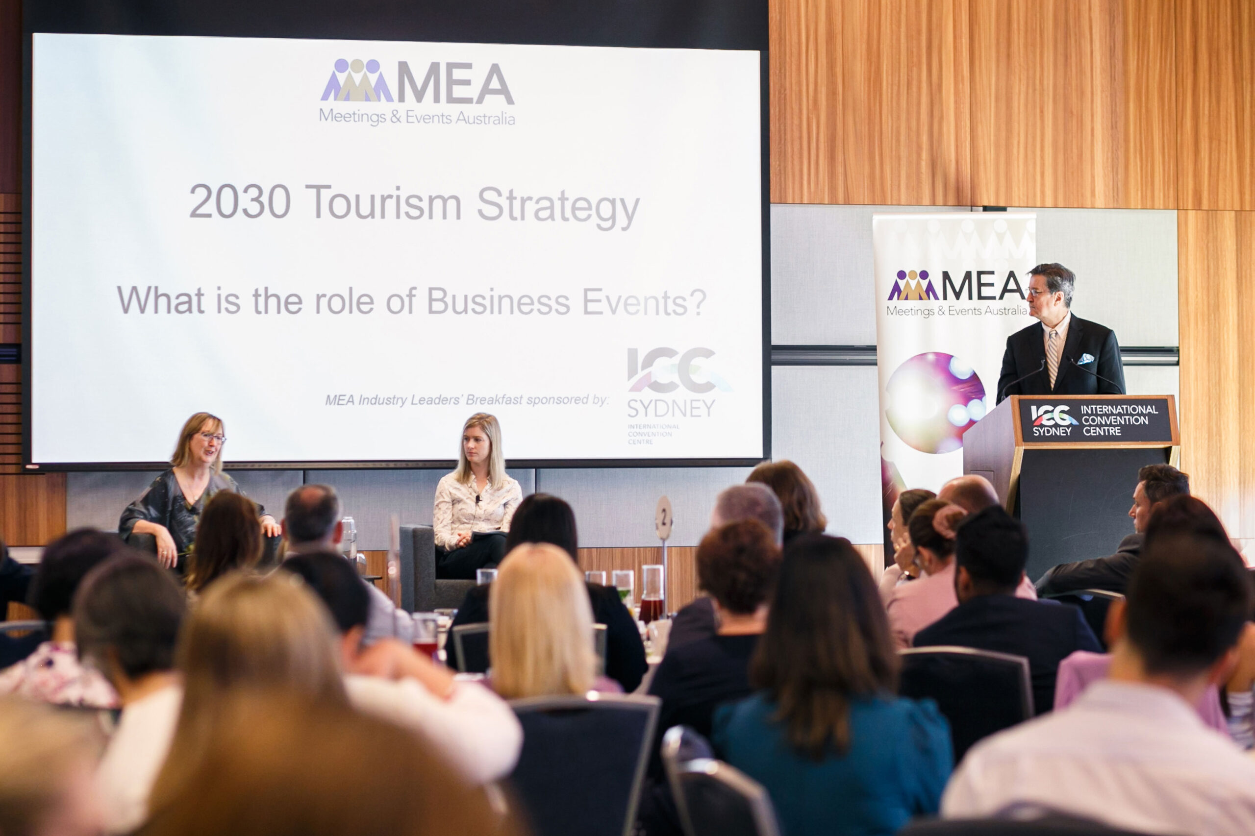 Tourism Australia fund converts 28 international bids