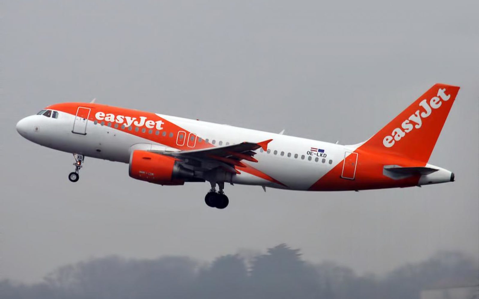 Airlines poised to exit FTSE 100 as virus hammers travel firms
