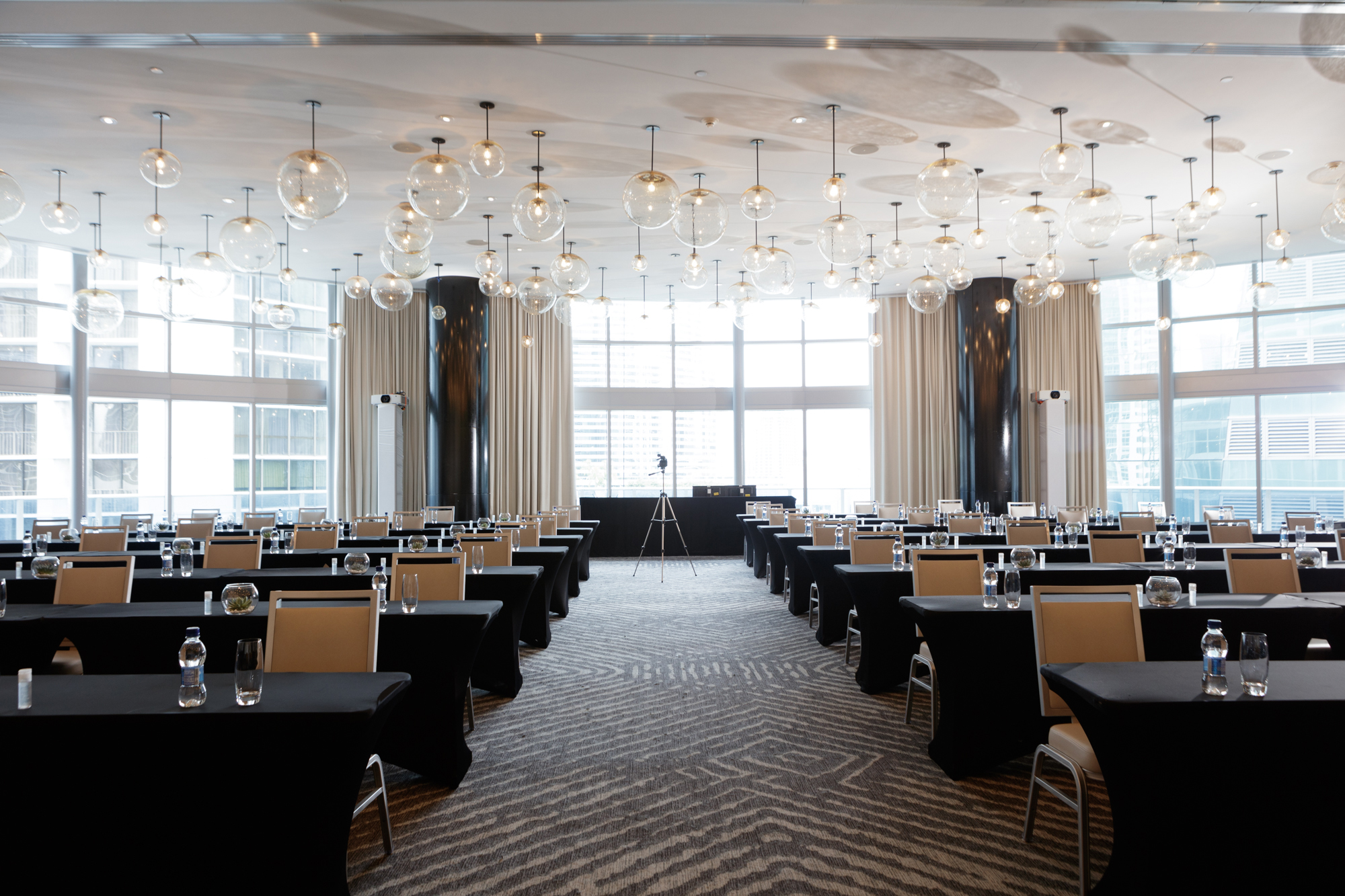 IHG launches enhanced ‘Meet with Confidence’ programme and scraps cancellation fees