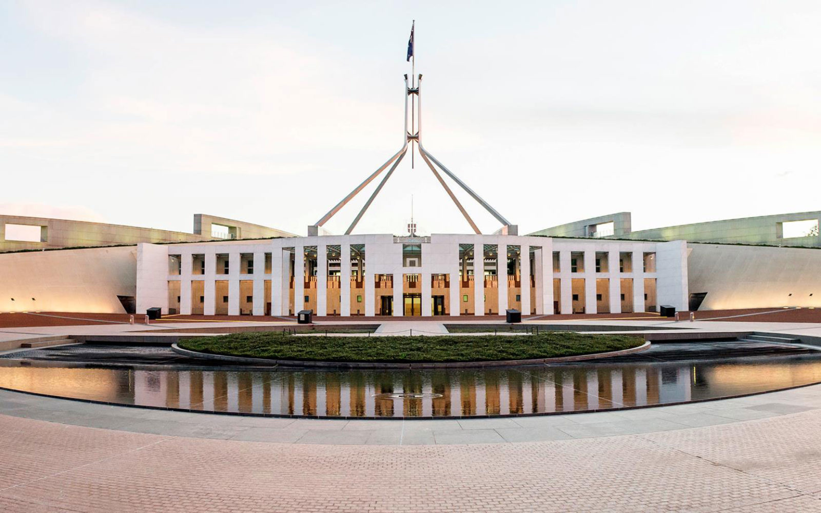 Australia's tourism industry 'at risk' without JobKeeper replacement