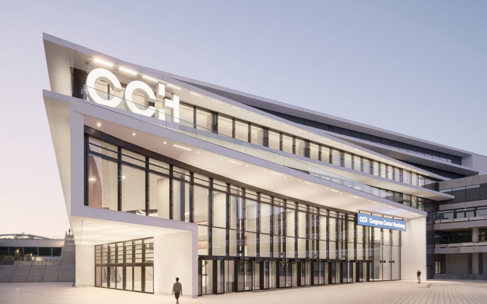 Congress Center Hamburg wins architecture prize