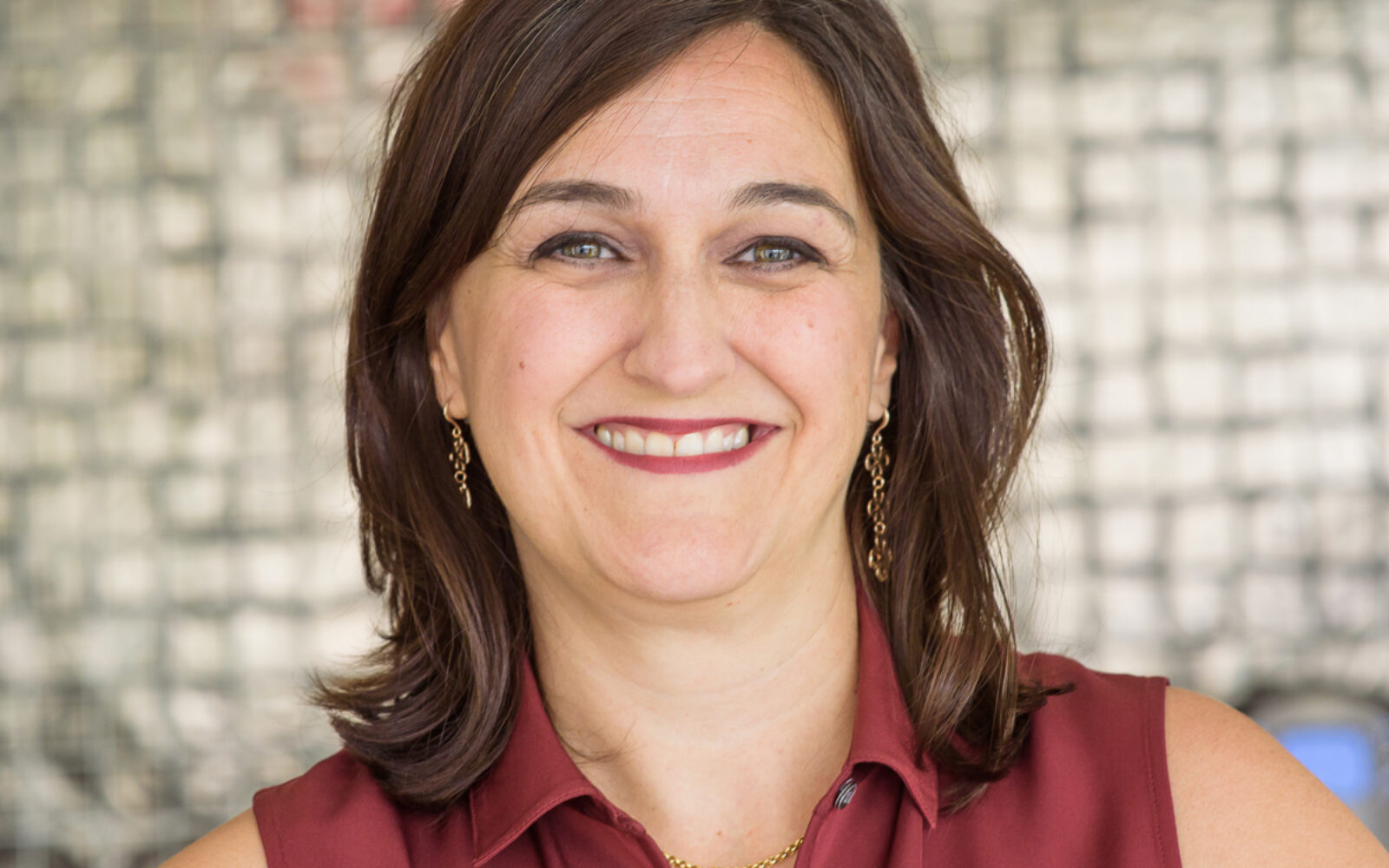 AHLA-Headshots-Final-Web-9313-1600×1000-1