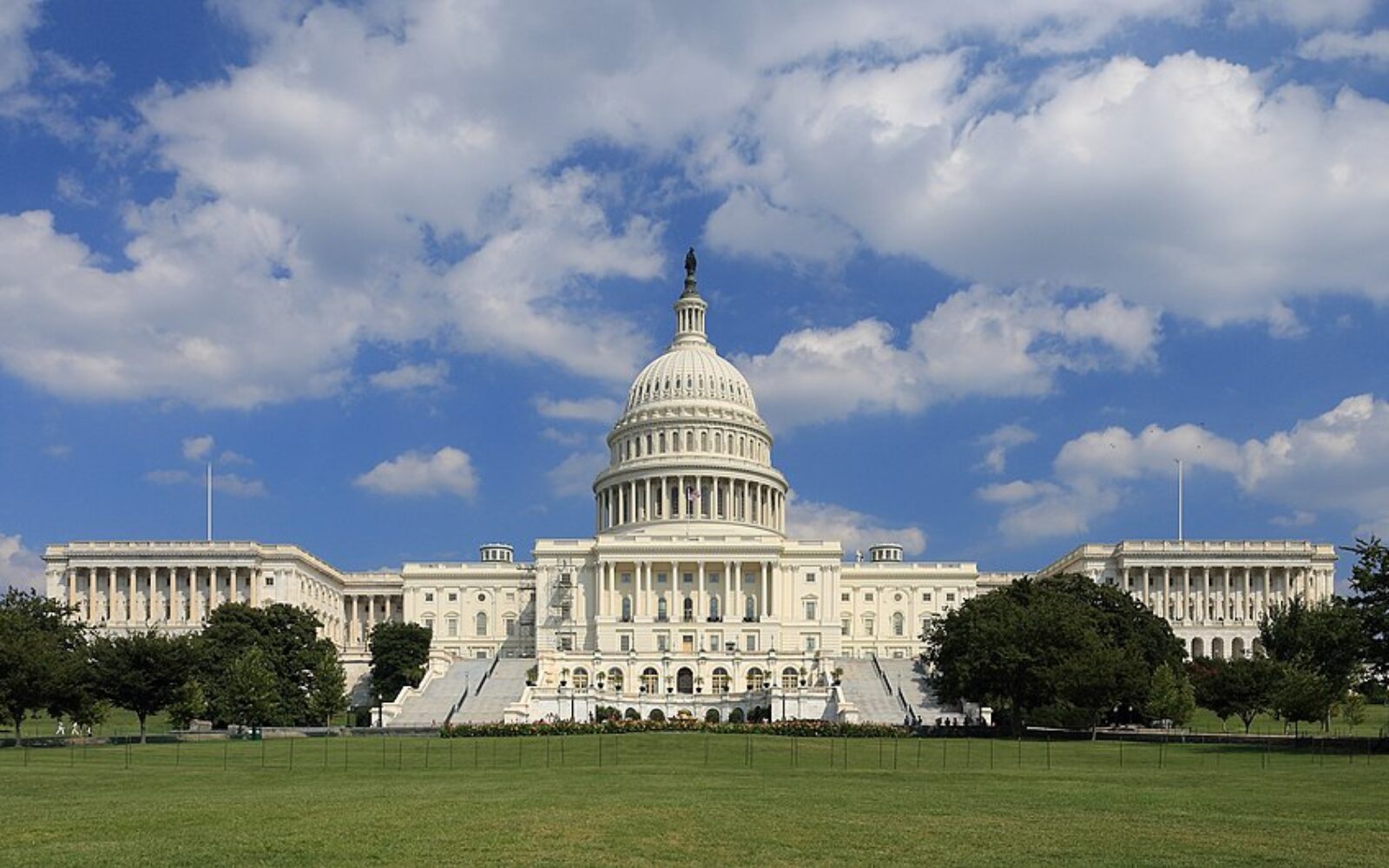 AHLA brings 250 hoteliers to Capitol Hill to press Congress on tax reform