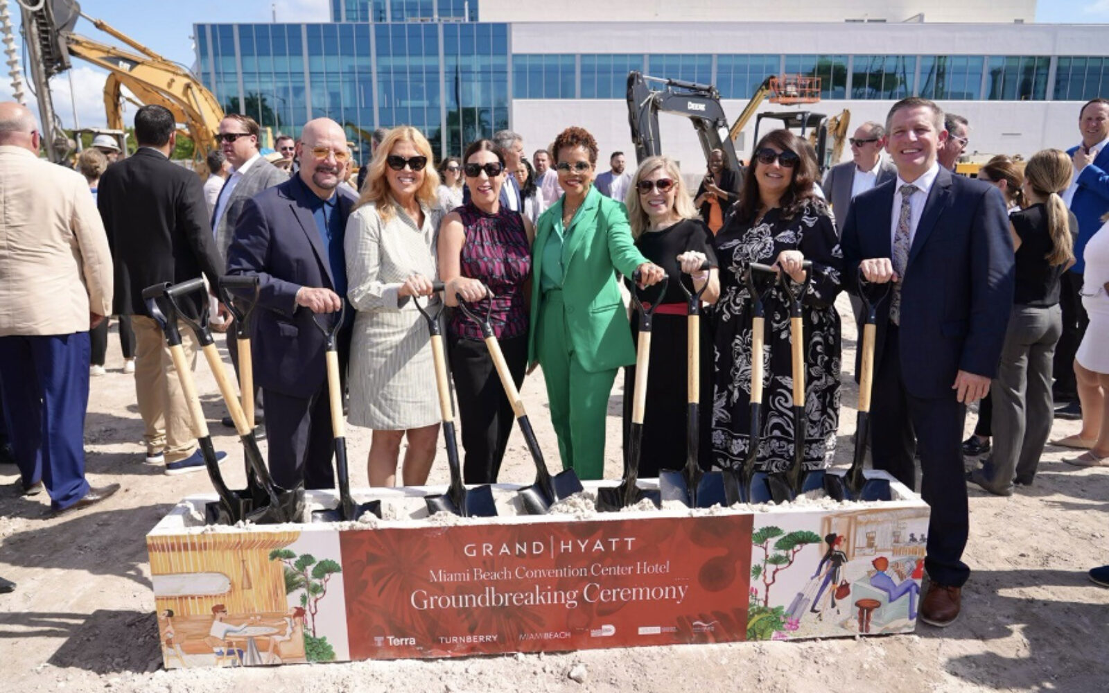 800-room Grand Hyatt Miami Beach hotel breaks ground next to MBCC