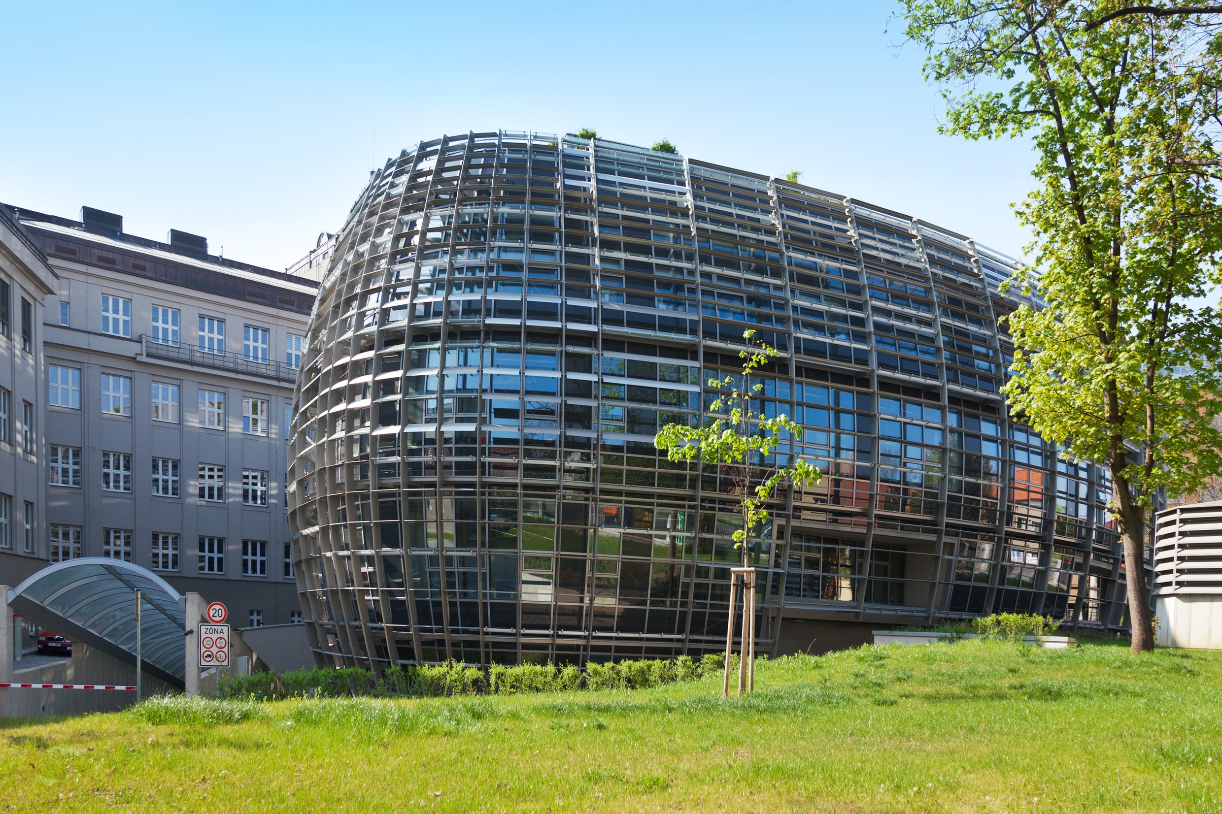 Prague’s alchemy leading the way for conference chemical reactions - CMW